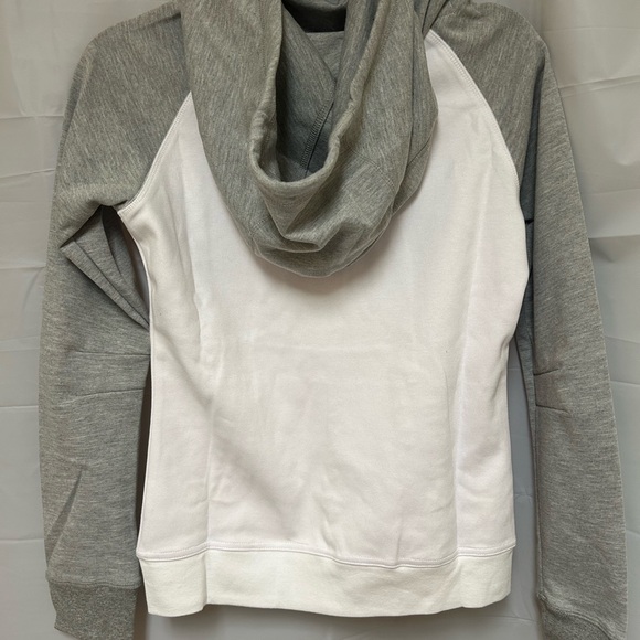 FITWEAR New Zealand Raglan Pullover Hoodie gray/white- Size XS 2 -4 US - Picture 2 of 2